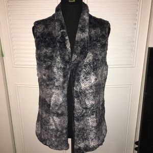 Benjamin Jay open sleeveless vest